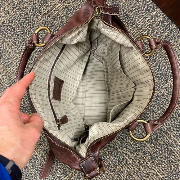 Frye burgundy brown distressed cross body satchel hand bag - Picture 5 of 9